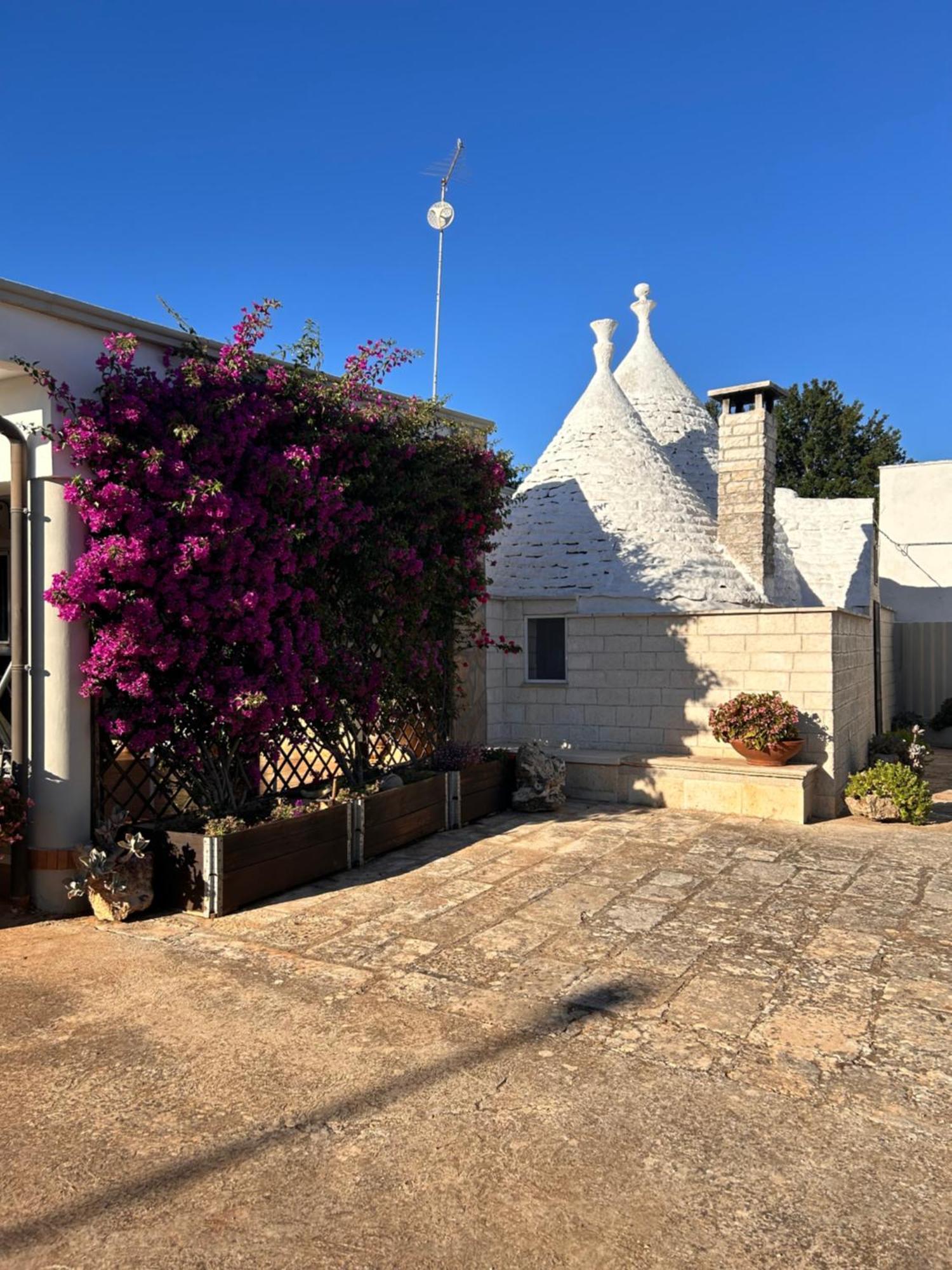 Trullo Elisabetta Villa Челие Месапика Екстериор снимка